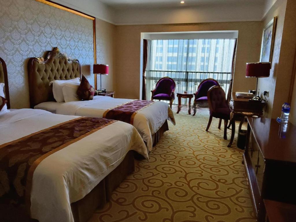 Royal Duke Cherrabah Hotel Zhongshan Zhongshan  Bagian luar foto