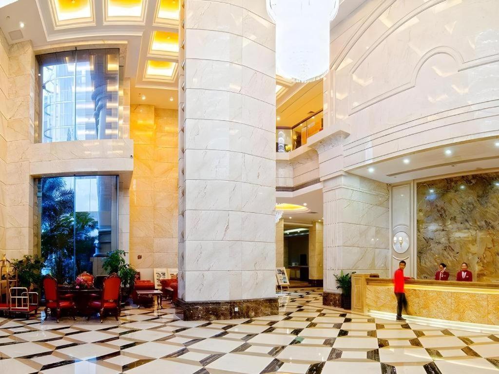 Royal Duke Cherrabah Hotel Zhongshan Zhongshan  Bagian luar foto